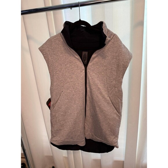 NWT Free People Movement Reversible Slalom Vest Size Small - Picture 8 of 9